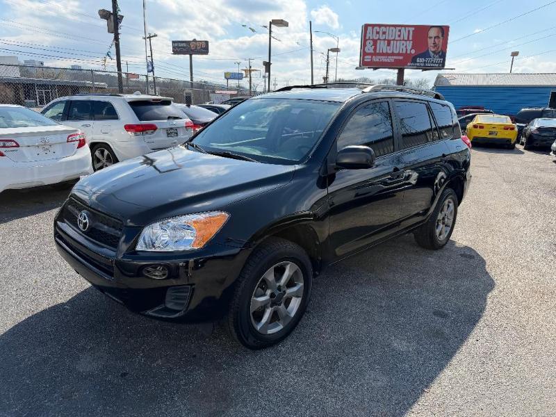 Toyota RAV4 Base I4 2WD 2010