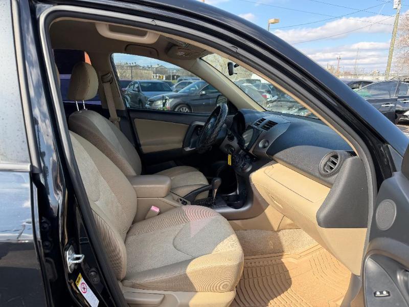 Toyota RAV4 Base I4 2WD 2010