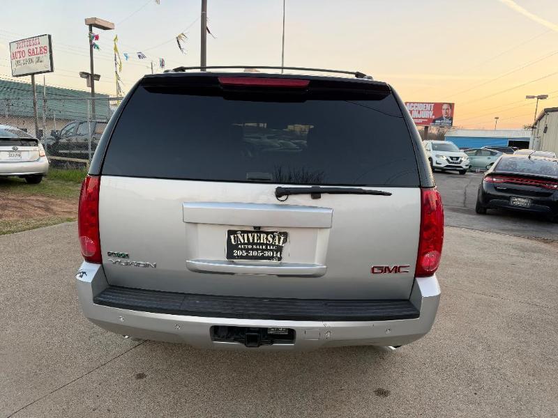 GMC Yukon SLT1 2WD 2011