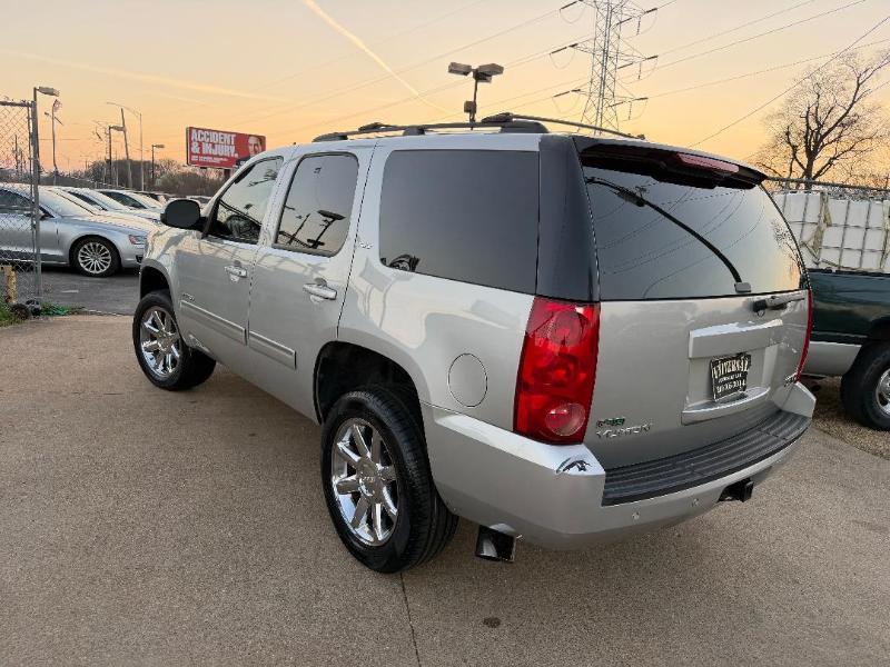 GMC Yukon SLT1 2WD 2011