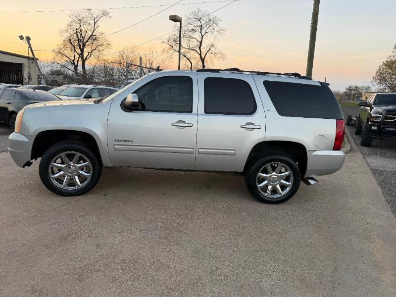 GMC Yukon SLT1 2WD 2011