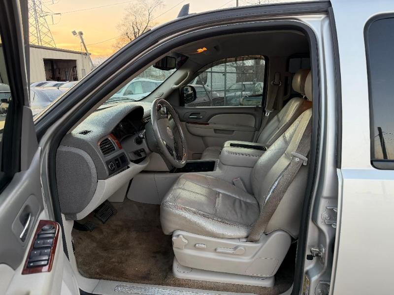 GMC Yukon SLT1 2WD 2011