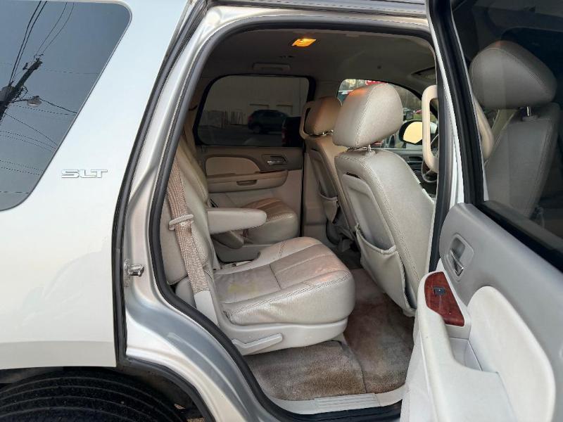 GMC Yukon SLT1 2WD 2011