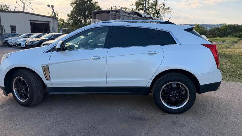 Cadillac SRX AWD Performance Collection 2013