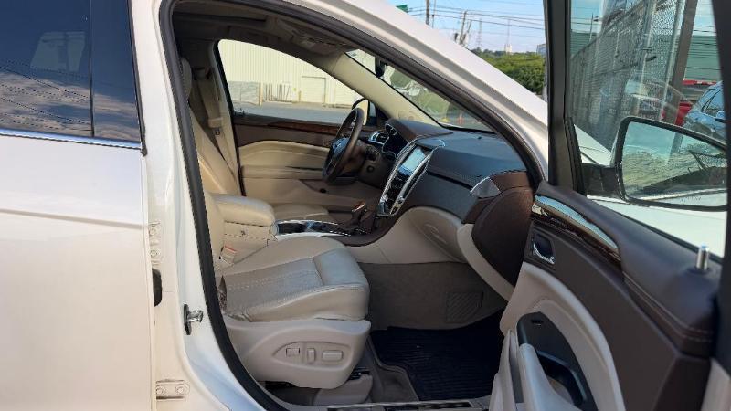 Cadillac SRX AWD Performance Collection 2013