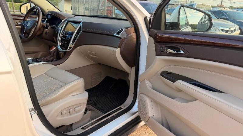 Cadillac SRX AWD Performance Collection 2013