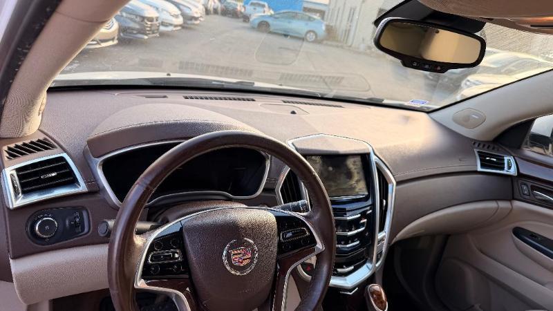 Cadillac SRX AWD Performance Collection 2013