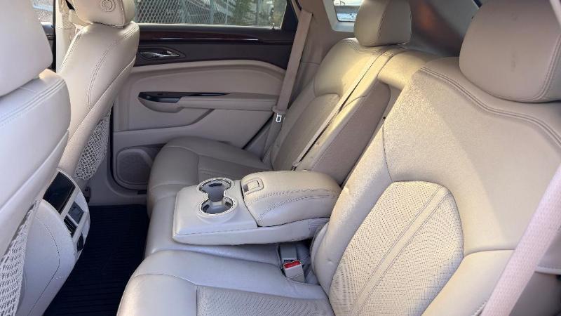 Cadillac SRX AWD Performance Collection 2013