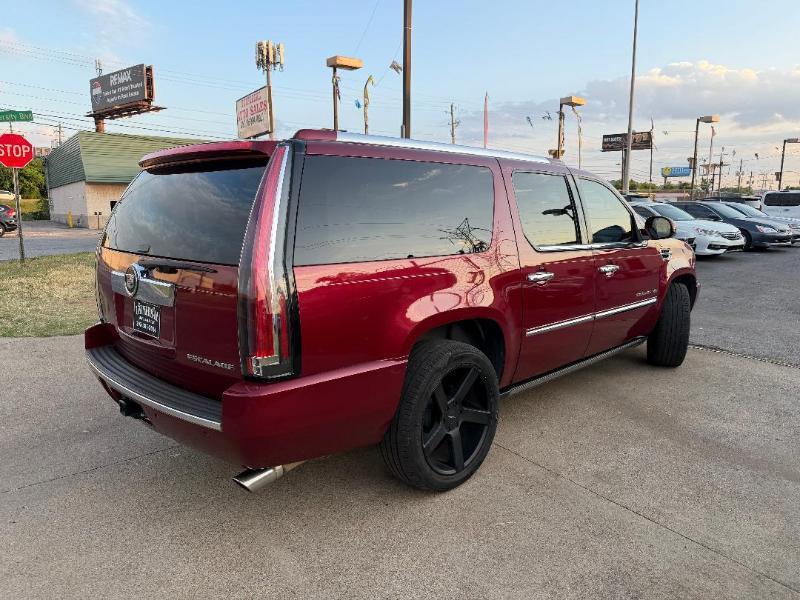 Cadillac Escalade ESV AWD Premium 2011