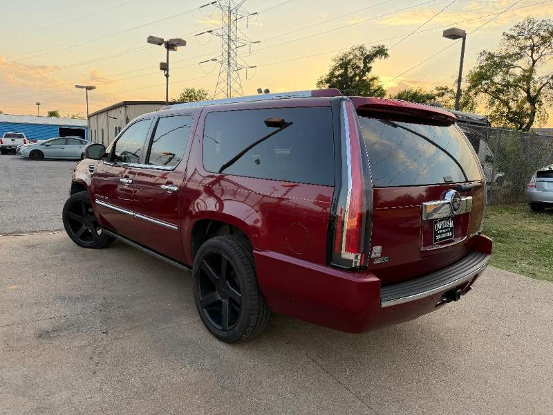 Cadillac Escalade ESV AWD Premium 2011