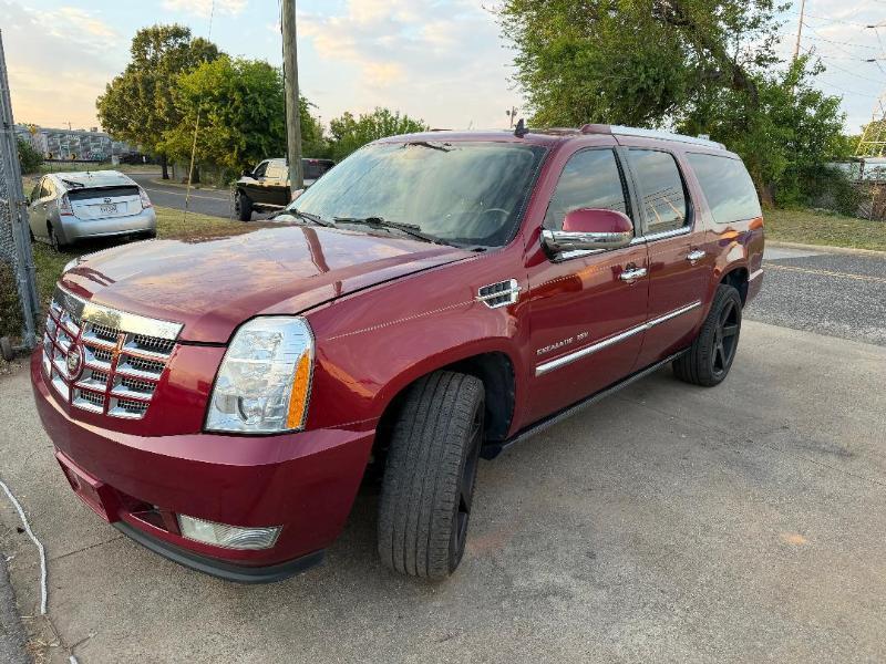 Cadillac Escalade ESV AWD Premium 2011
