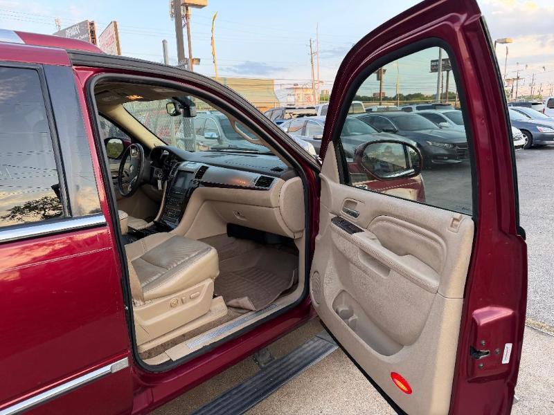 Cadillac Escalade ESV AWD Premium 2011