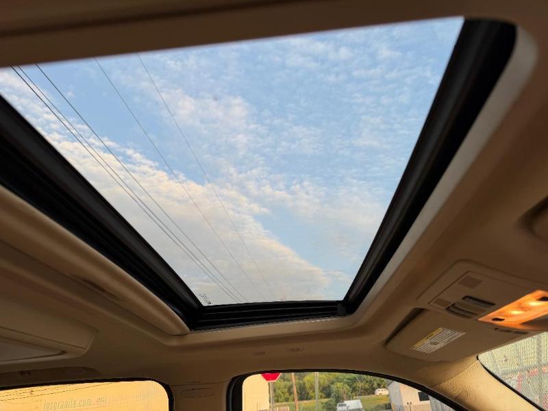 Cadillac Escalade ESV AWD Premium 2011