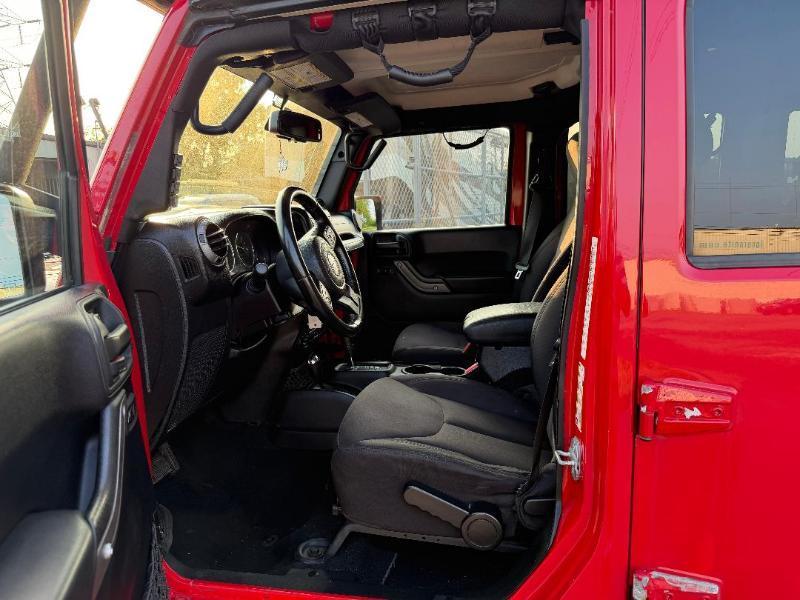 Jeep Wrangler Unlimited Sport 4WD 2014