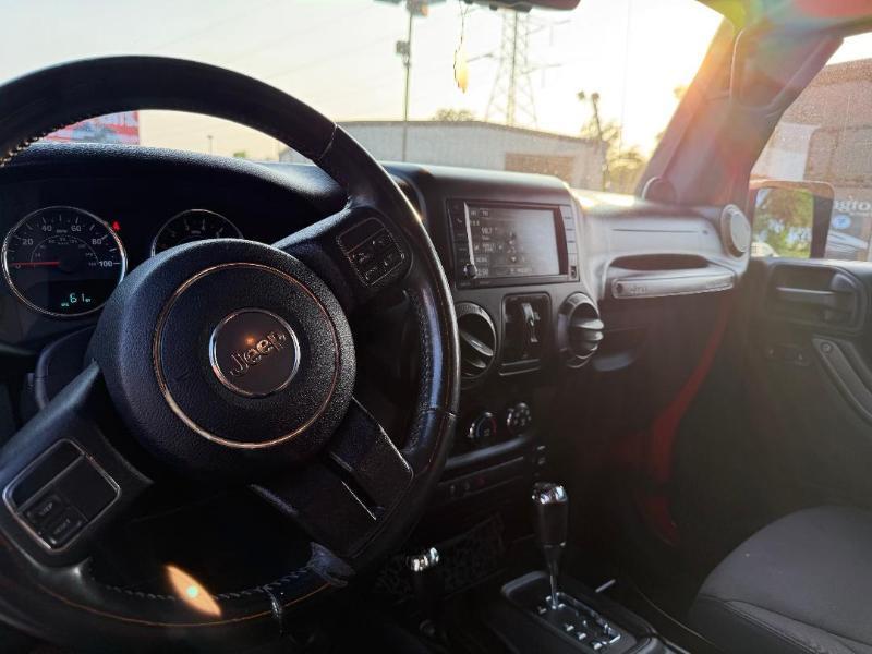 Jeep Wrangler Unlimited Sport 4WD 2014