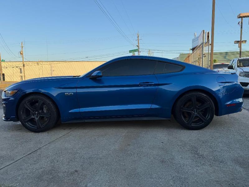 Ford Mustang GT Premium Coupe 2017