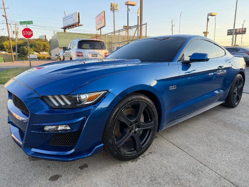 Ford Mustang GT Premium Coupe 2017