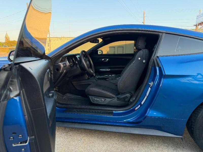Ford Mustang GT Premium Coupe 2017