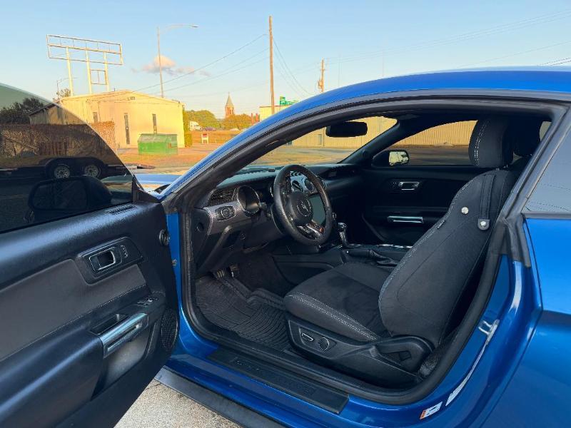 Ford Mustang GT Premium Coupe 2017