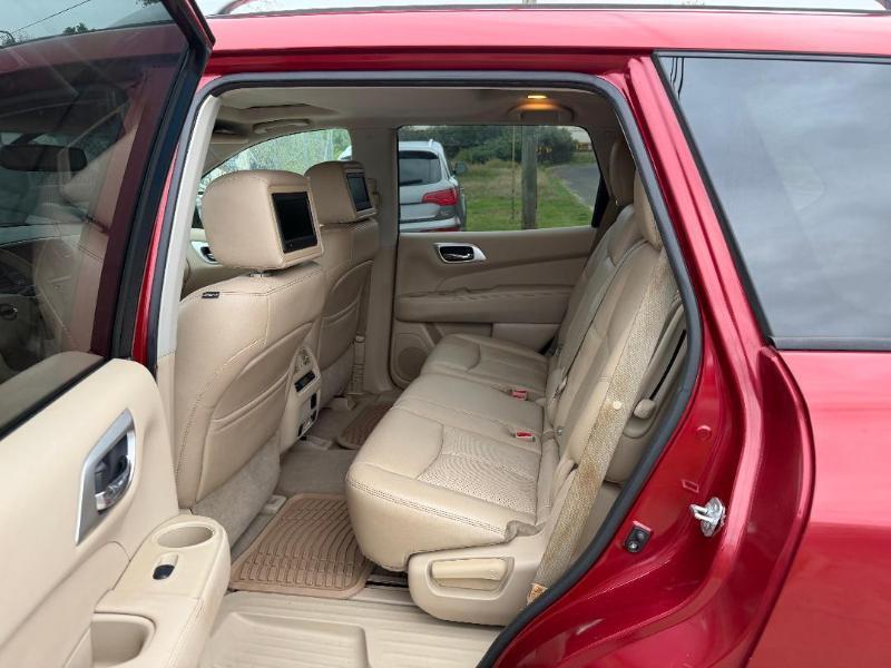 Nissan Pathfinder S 4WD 2014