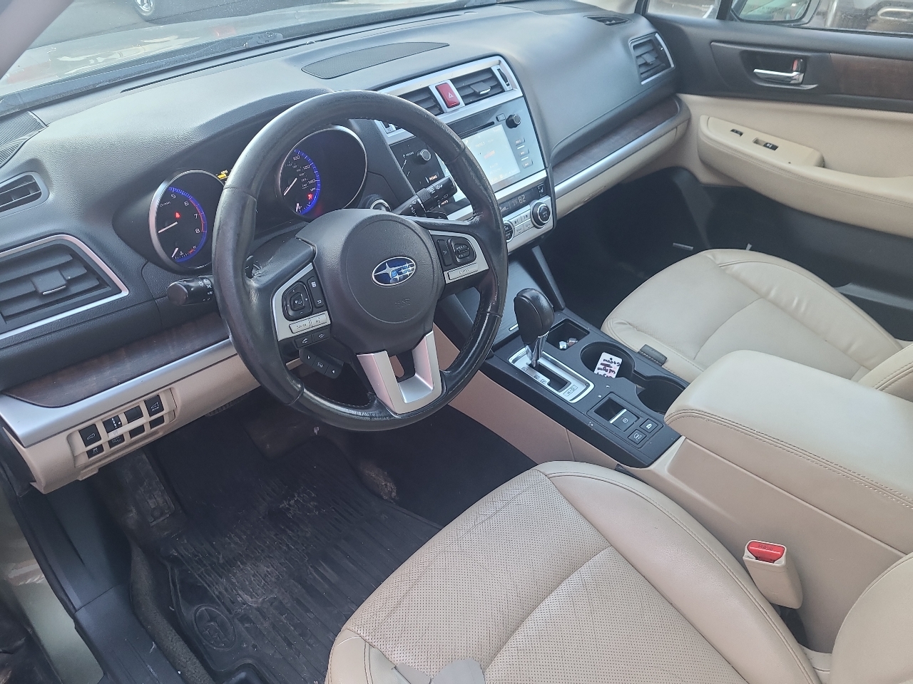 Subaru Outback 4dr Wgn 2.5i Limited PZEV 2015