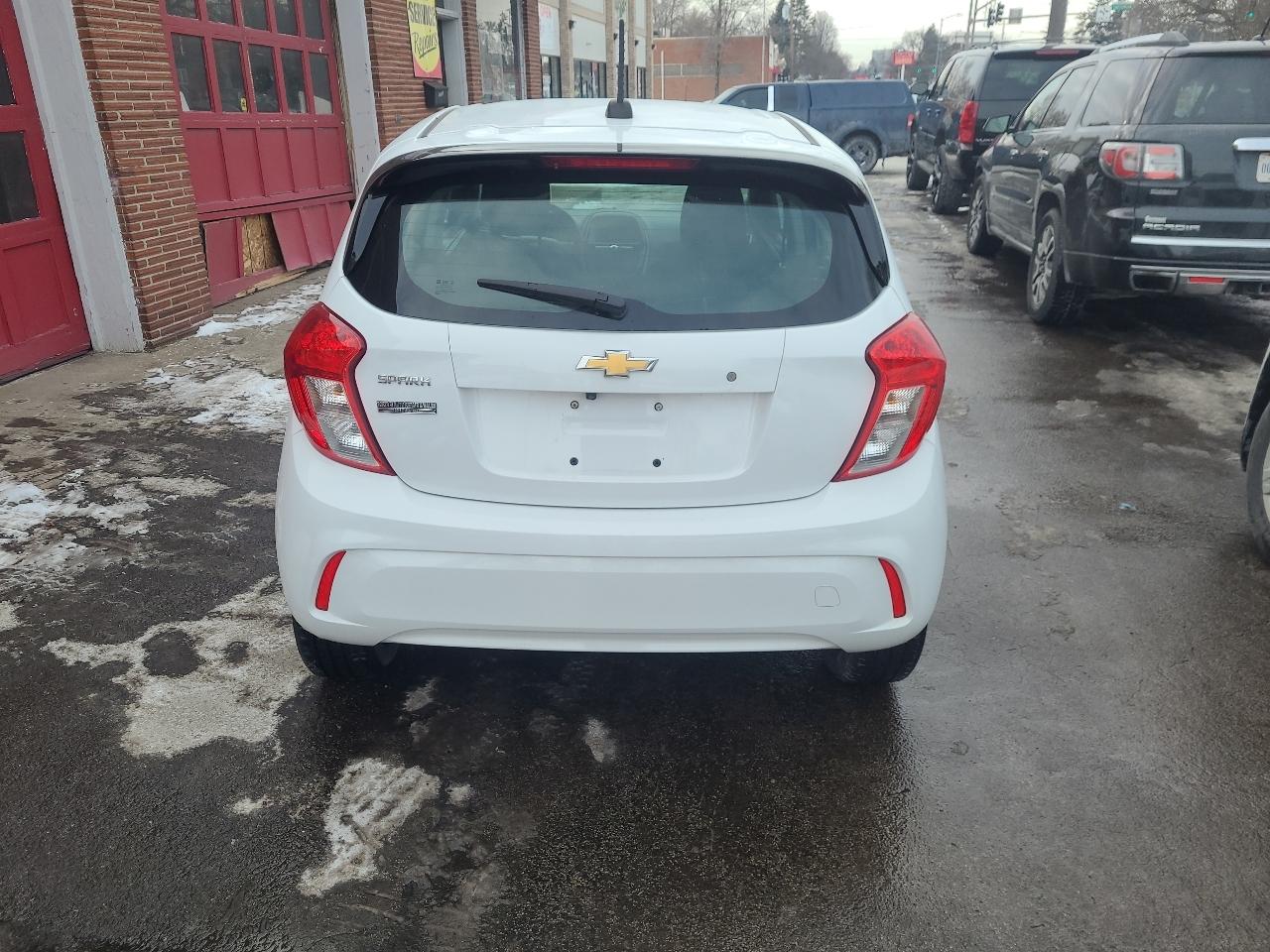 Chevrolet Spark 4dr HB CVT LS 2021