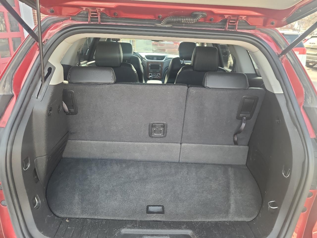 Chevrolet Traverse FWD 4dr LT w/2LT 2013