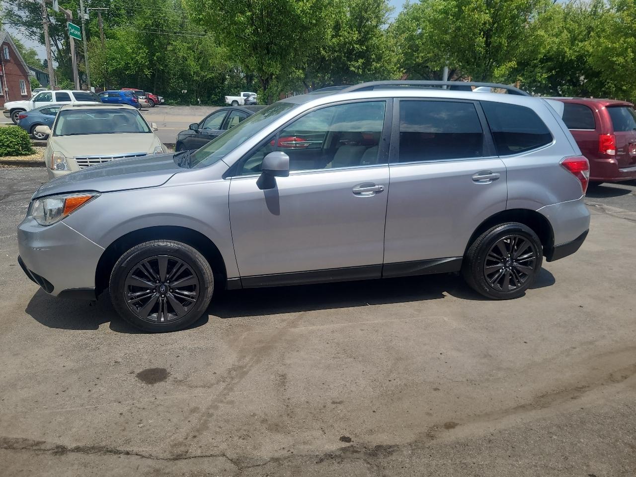 Subaru Forester 4dr CVT 2.5i Limited PZEV 2016
