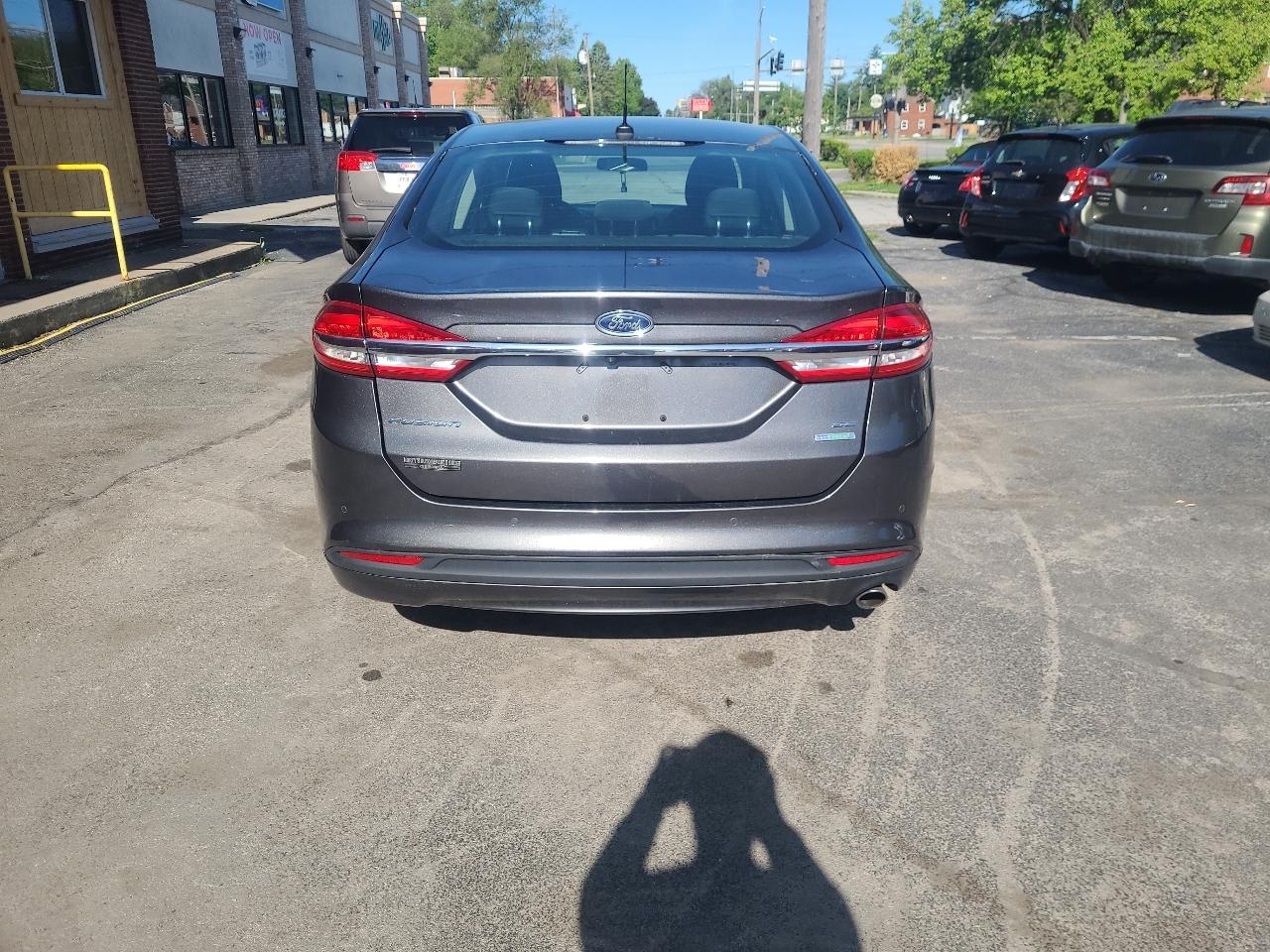Ford Fusion SE FWD 2017