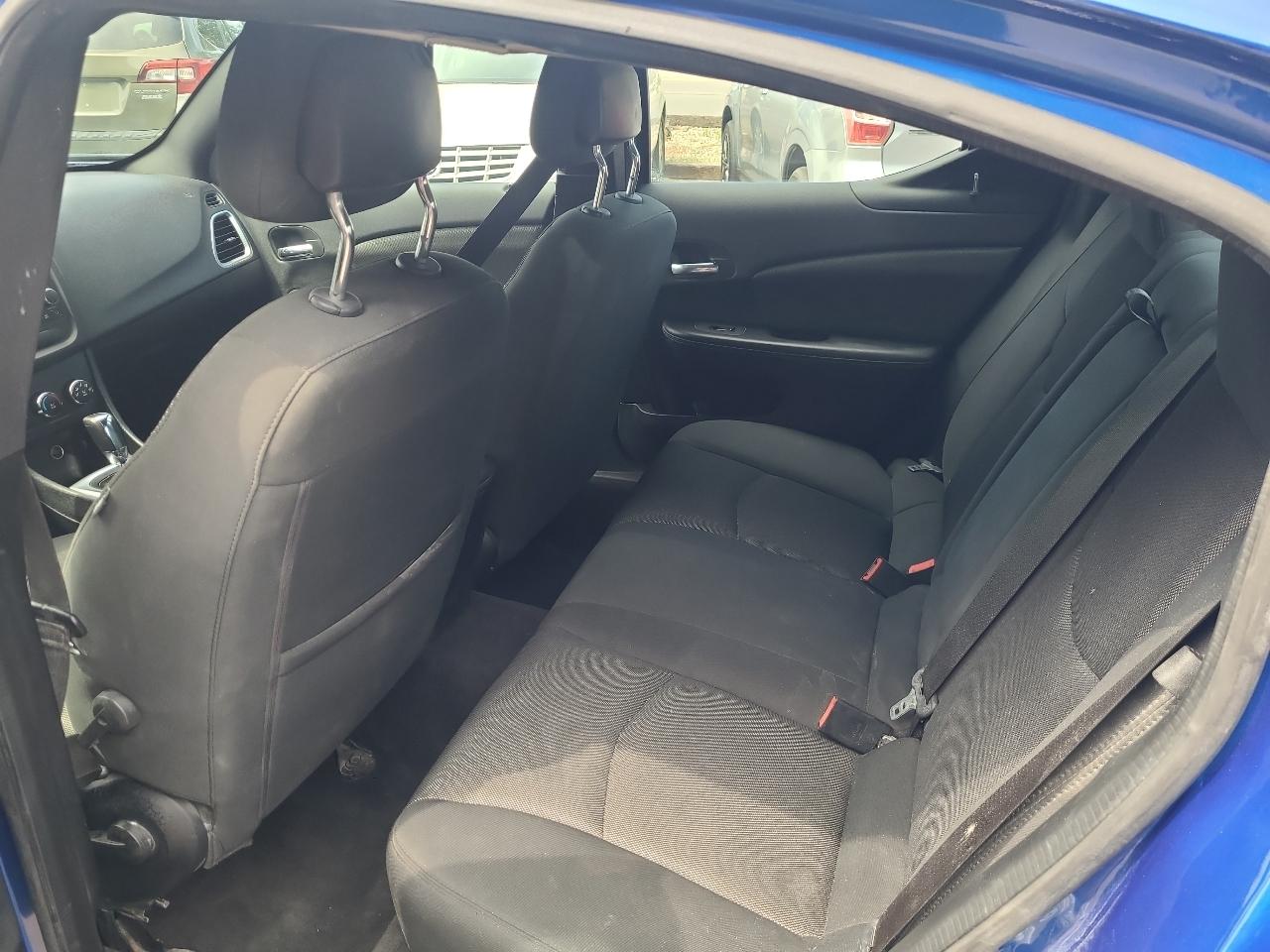 Dodge Avenger 4dr Sdn SE V6 2013
