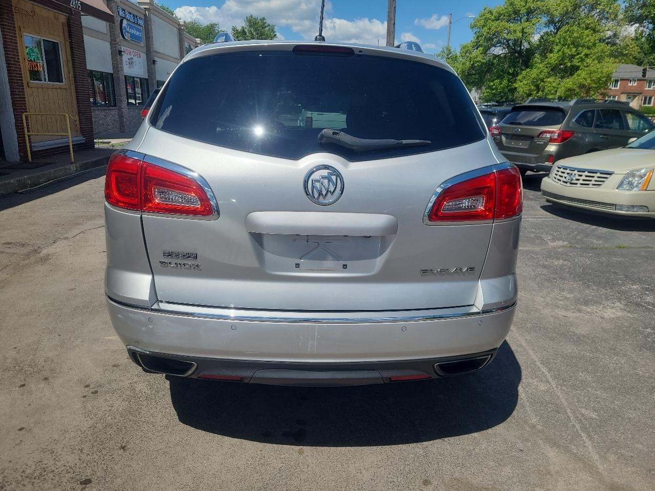Buick Enclave FWD 4dr Leather 2013