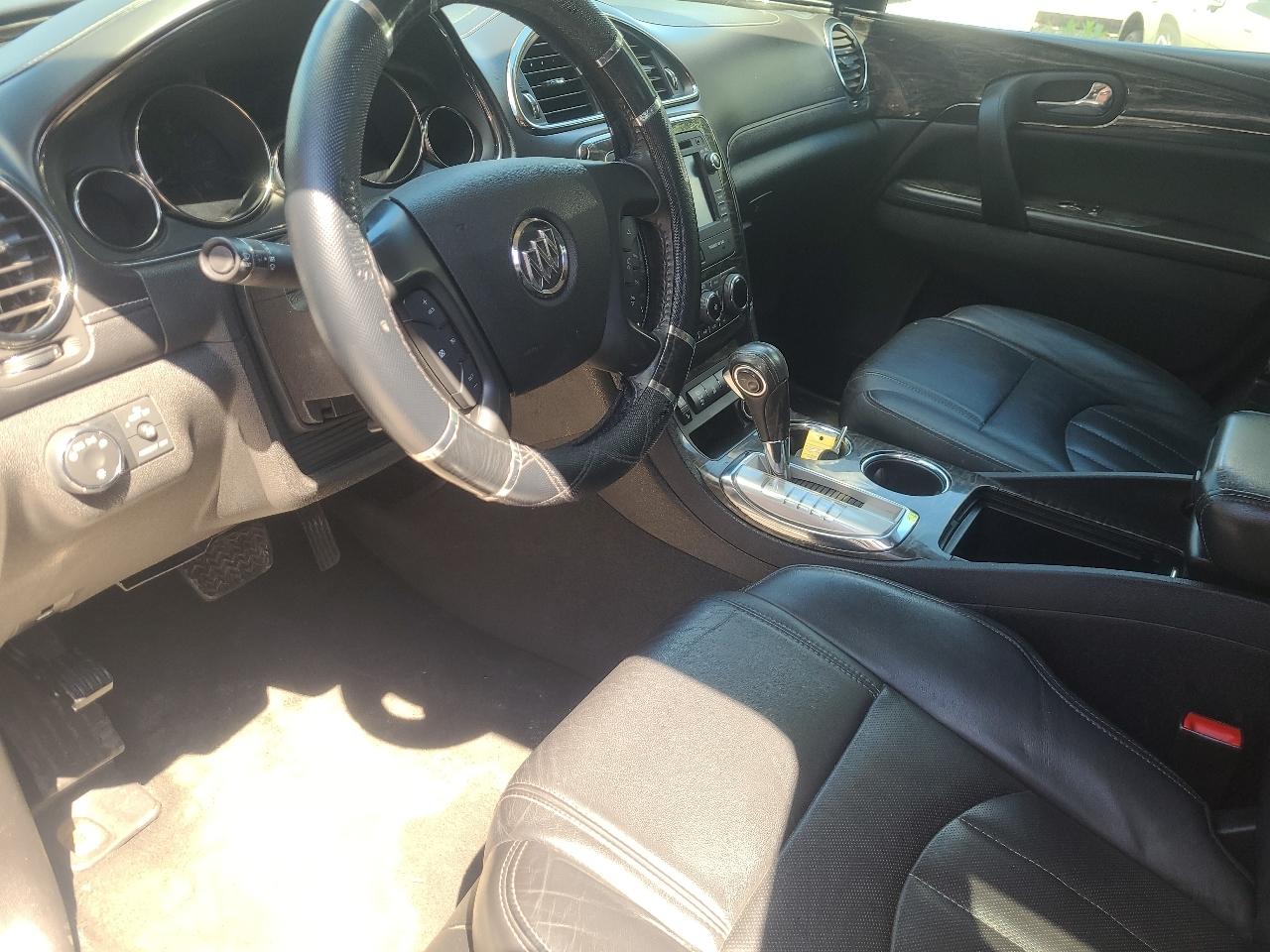 Buick Enclave FWD 4dr Leather 2013