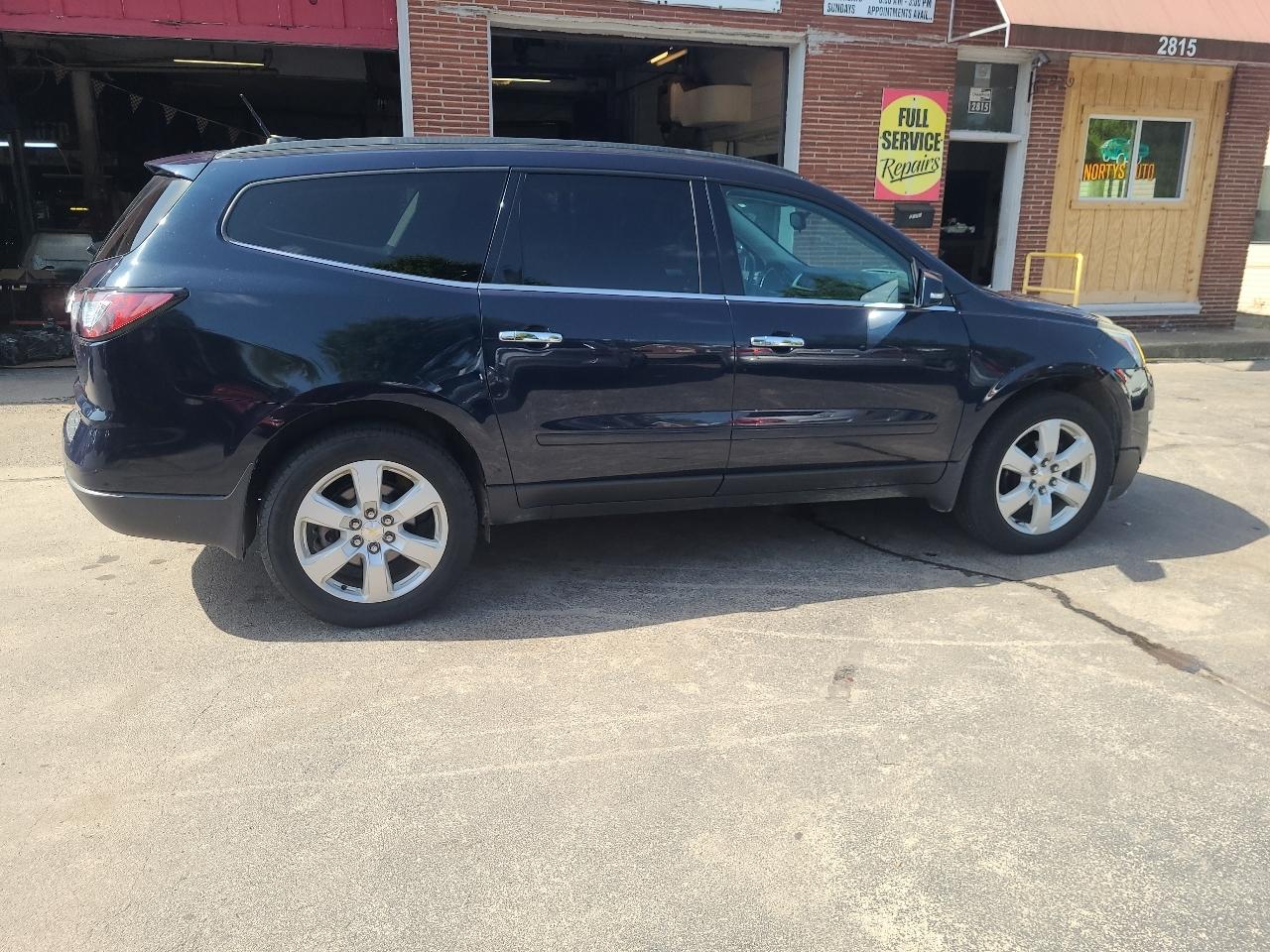 Chevrolet Traverse FWD 4dr LT w/1LT 2017