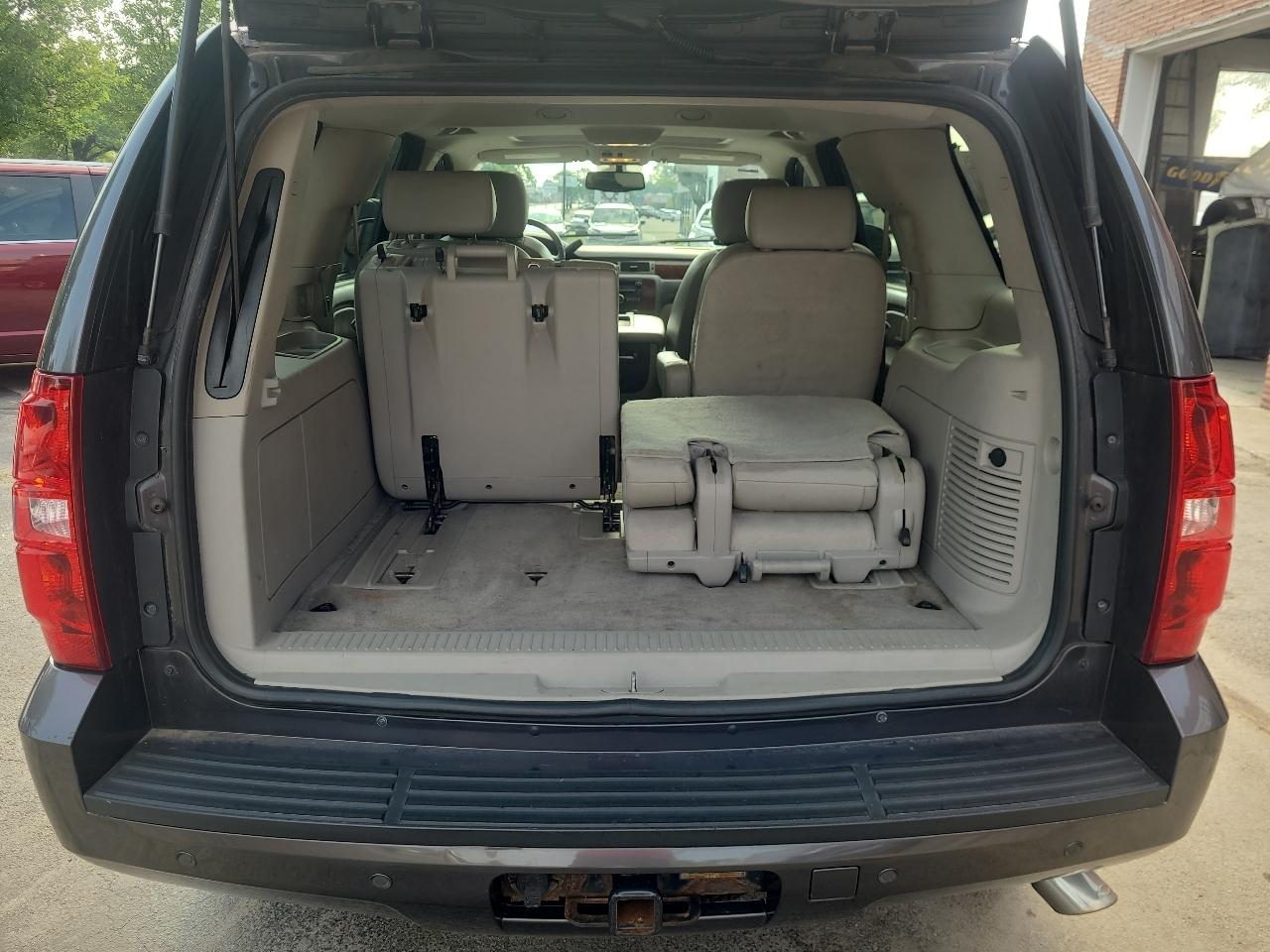 Chevrolet Tahoe 4WD 4dr 1500 LT 2010