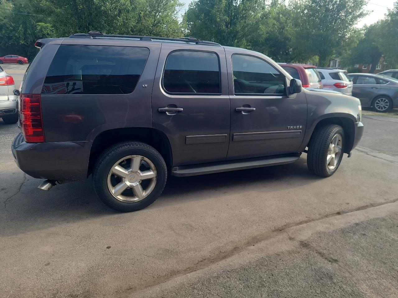 Chevrolet Tahoe 4WD 4dr 1500 LT 2010