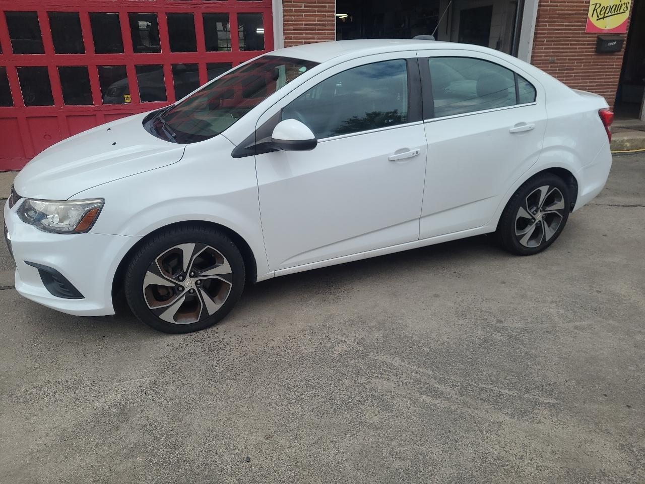 Chevrolet Sonic 4dr Sdn Auto Premier 2017