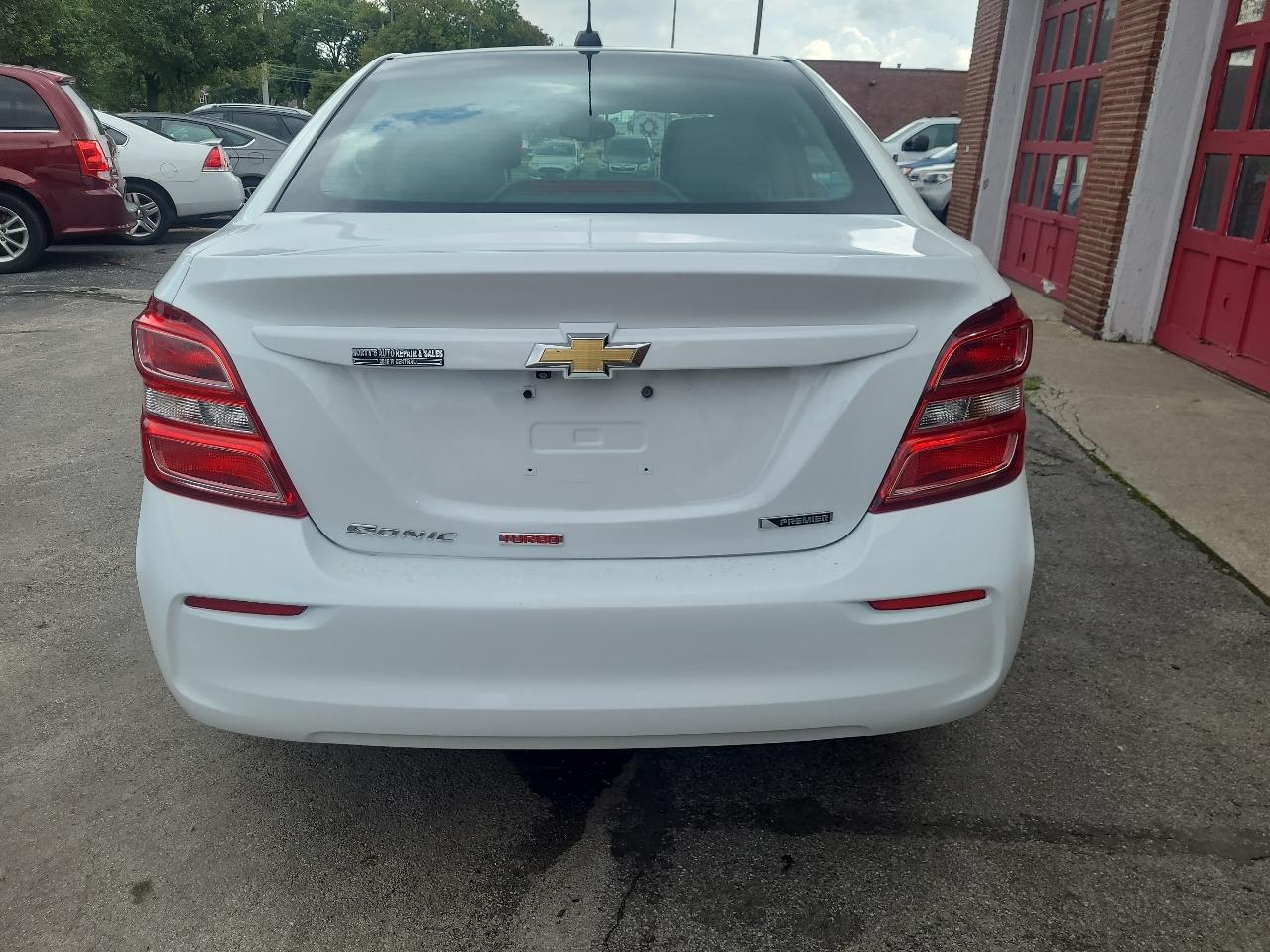 Chevrolet Sonic 4dr Sdn Auto Premier 2017