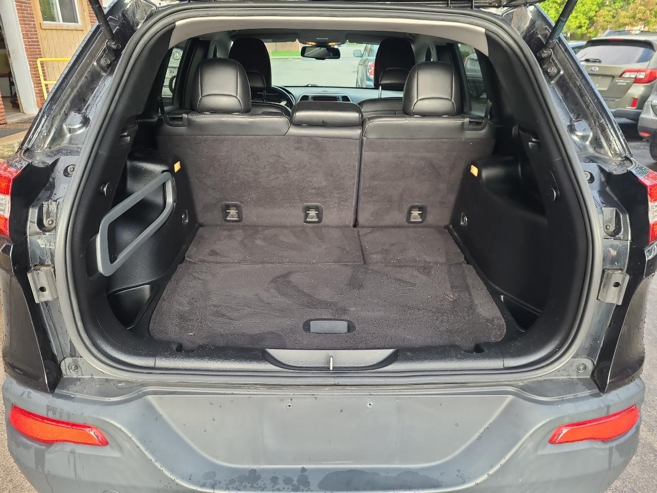 Jeep Cherokee 4WD 4dr Limited 2016