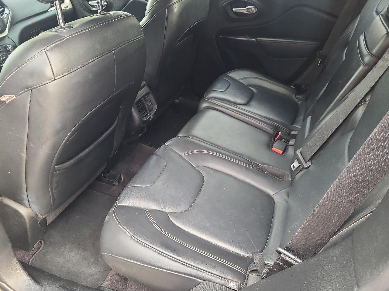 Jeep Cherokee 4WD 4dr Limited 2016