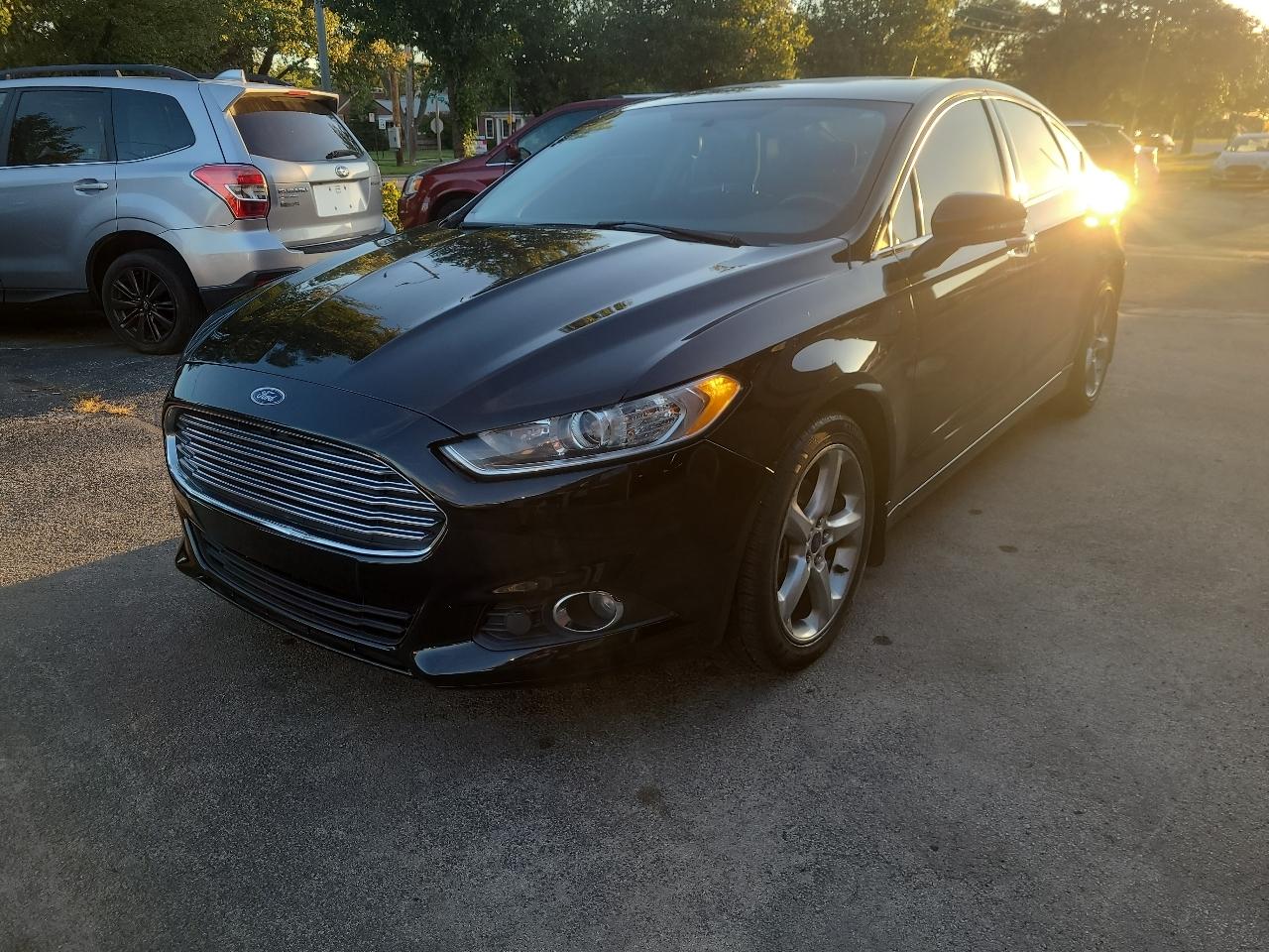 Ford Fusion 4dr Sdn SE FWD 2015