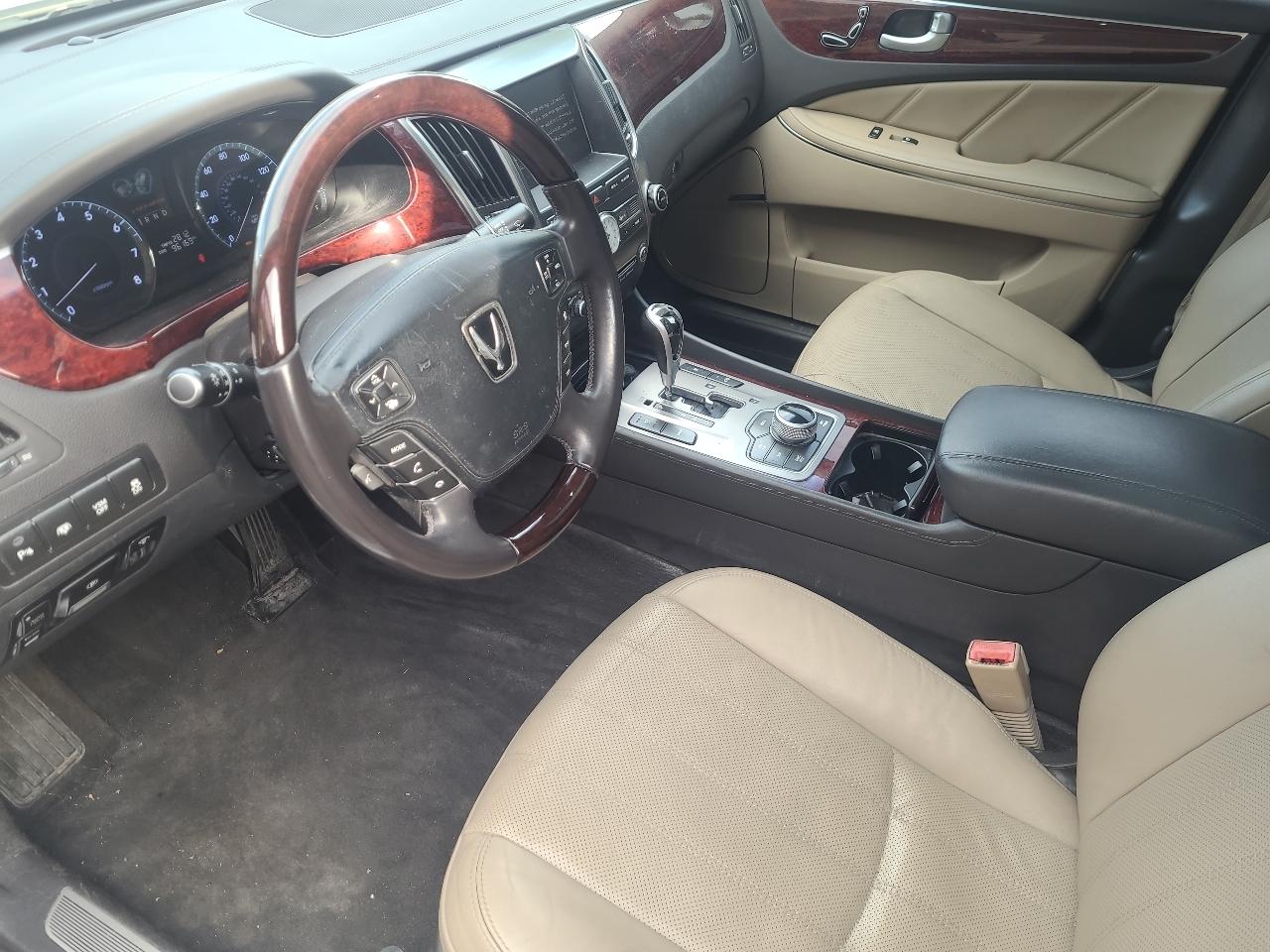 Hyundai Equus 4dr Sdn Signature 2013