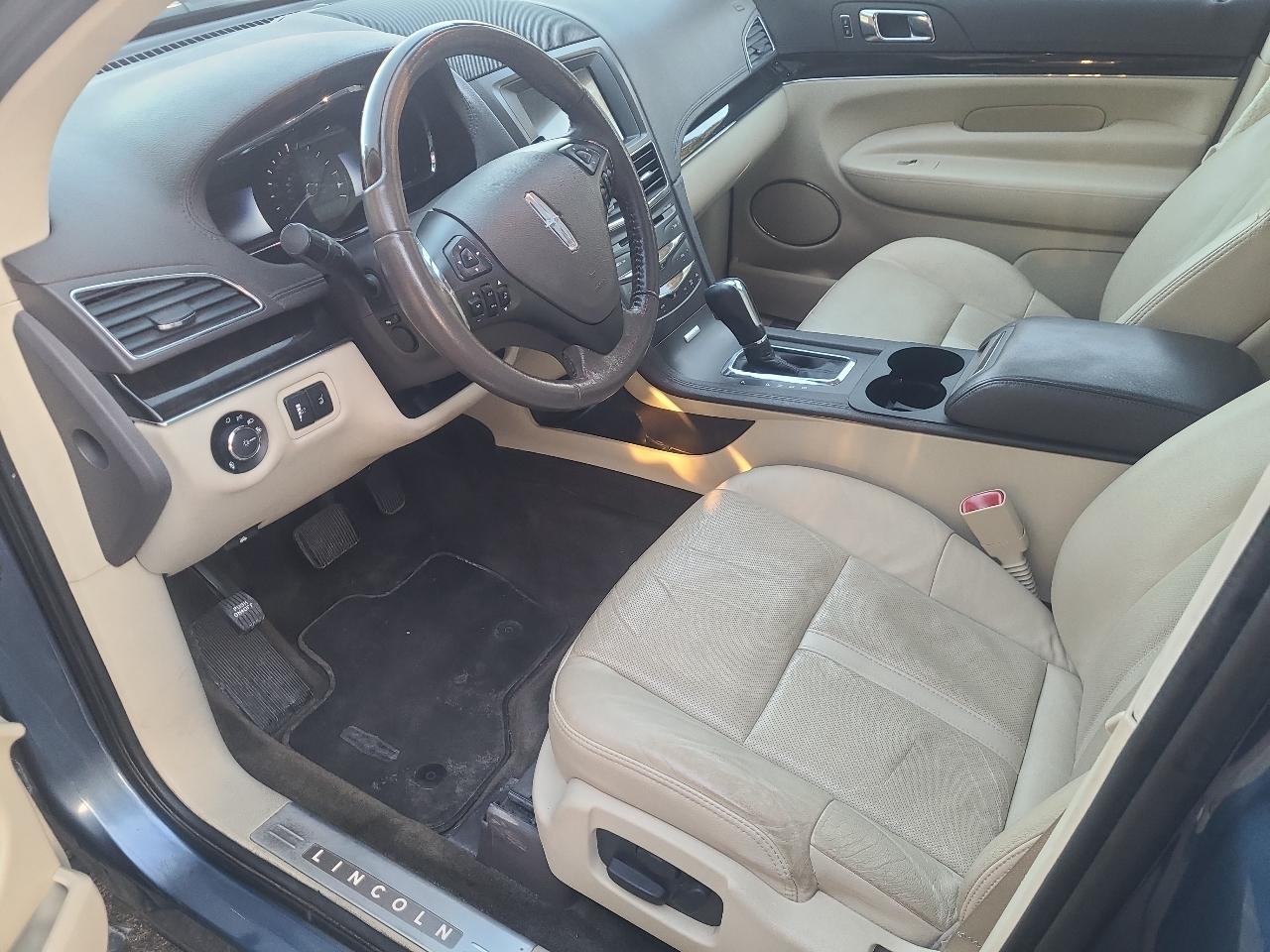 Lincoln MKT 3.7L FWD Premiere 2018