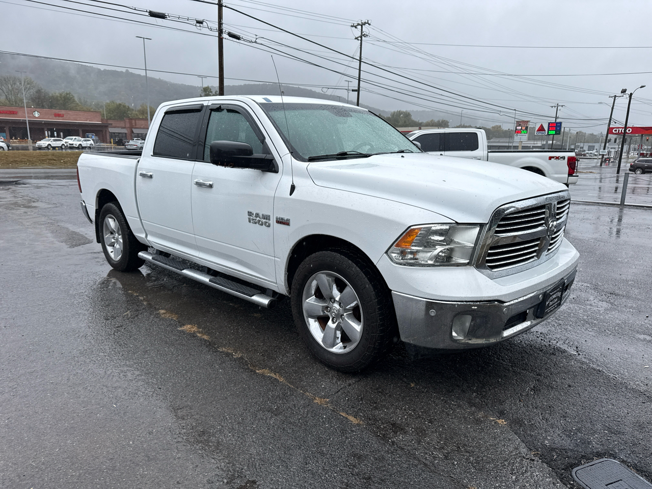 RAM 1500 SLT Crew Cab SWB 2WD 2016 RAM 1500 SLT Crew Cab SWB 2WD 2016