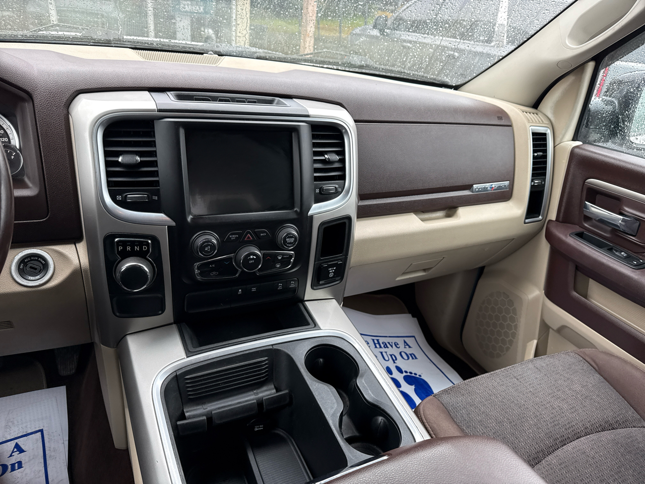 RAM 1500 SLT Crew Cab SWB 2WD 2016 RAM 1500 SLT Crew Cab SWB 2WD 2016