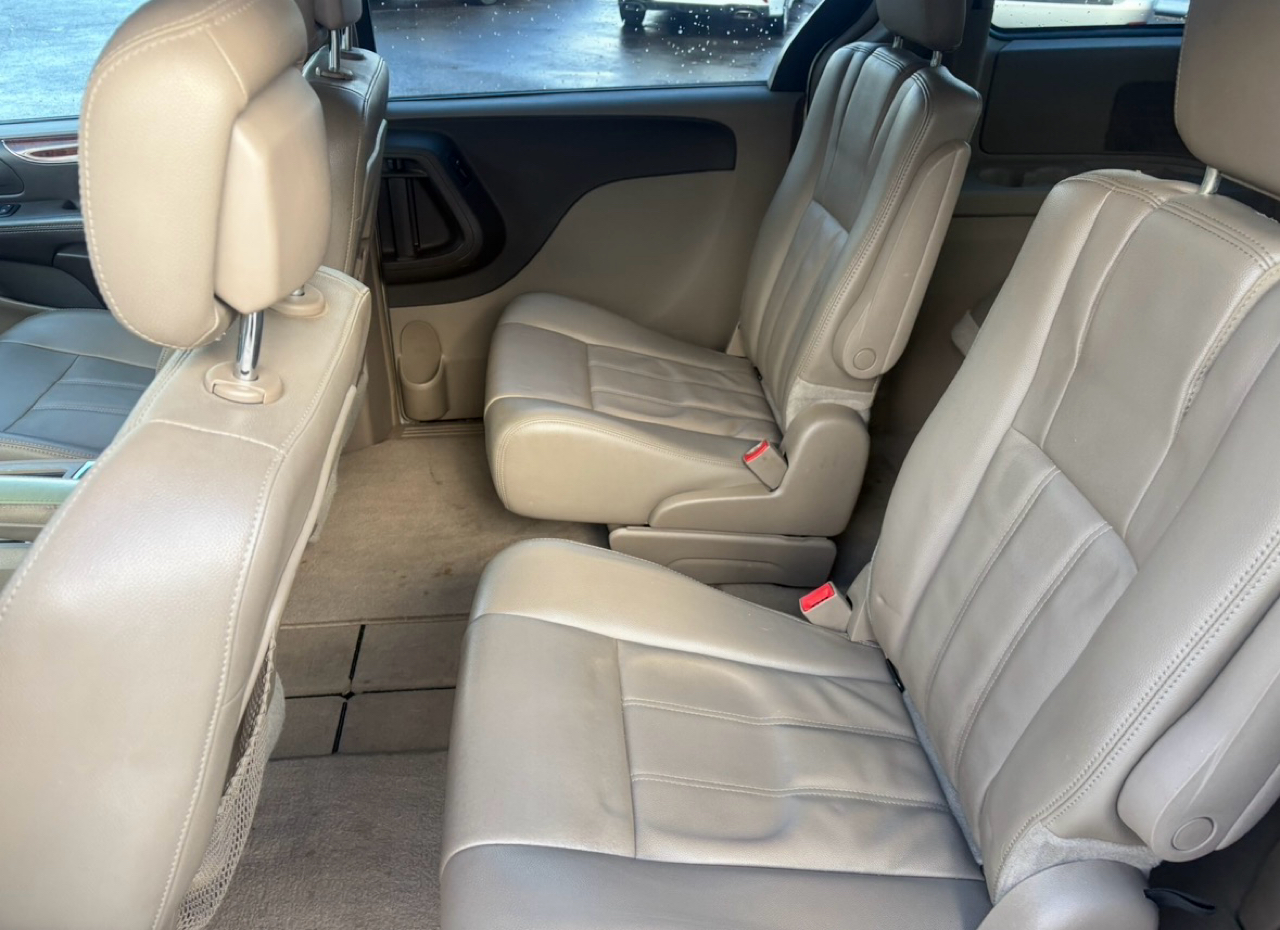 Chrysler Town & Country Touring 2013 Chrysler Town & Country Touring 2013