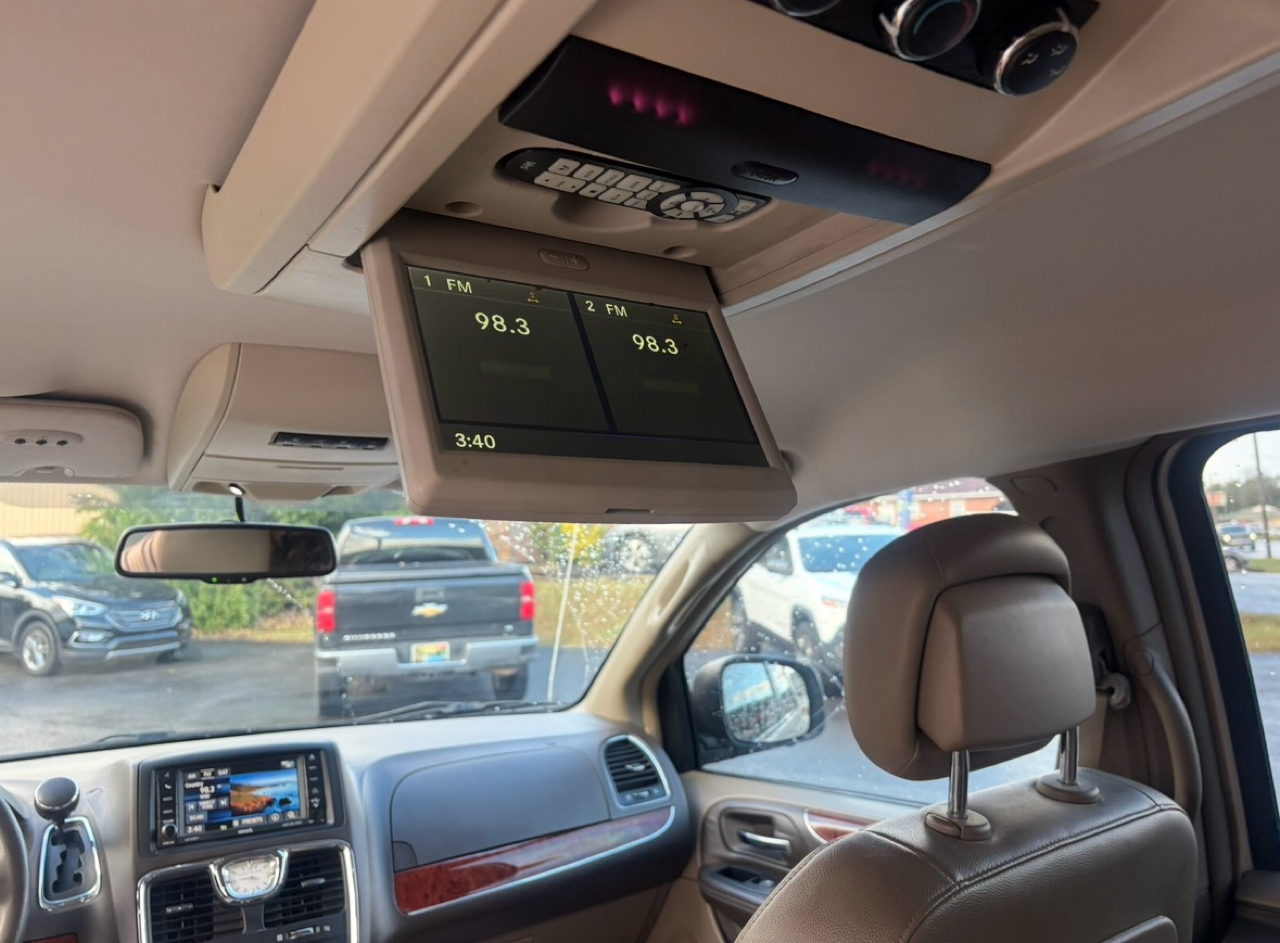 Chrysler Town & Country Touring 2013 Chrysler Town & Country Touring 2013