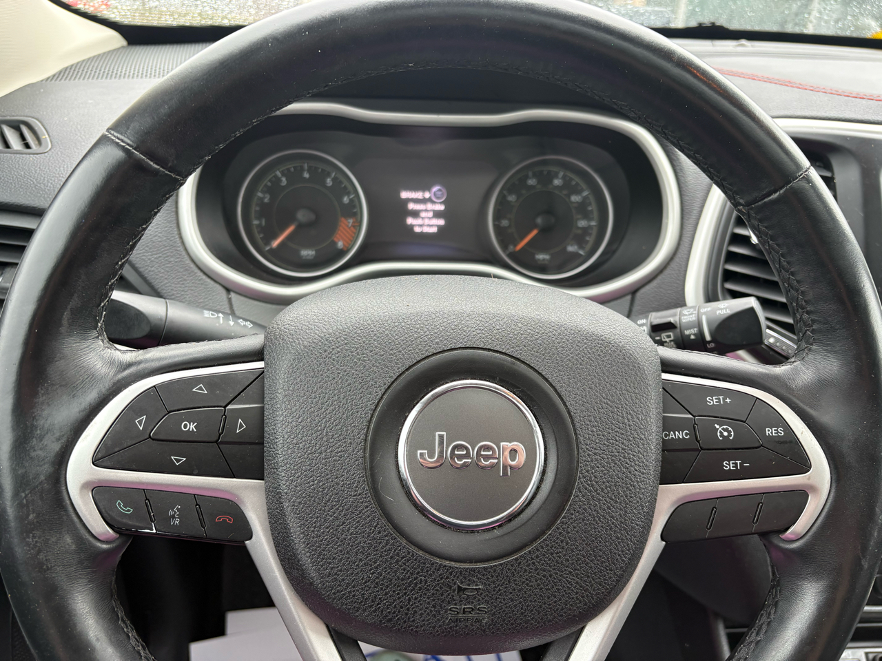 Jeep Cherokee Trailhawk 4WD 2015 Jeep Cherokee Trailhawk 4WD 2015