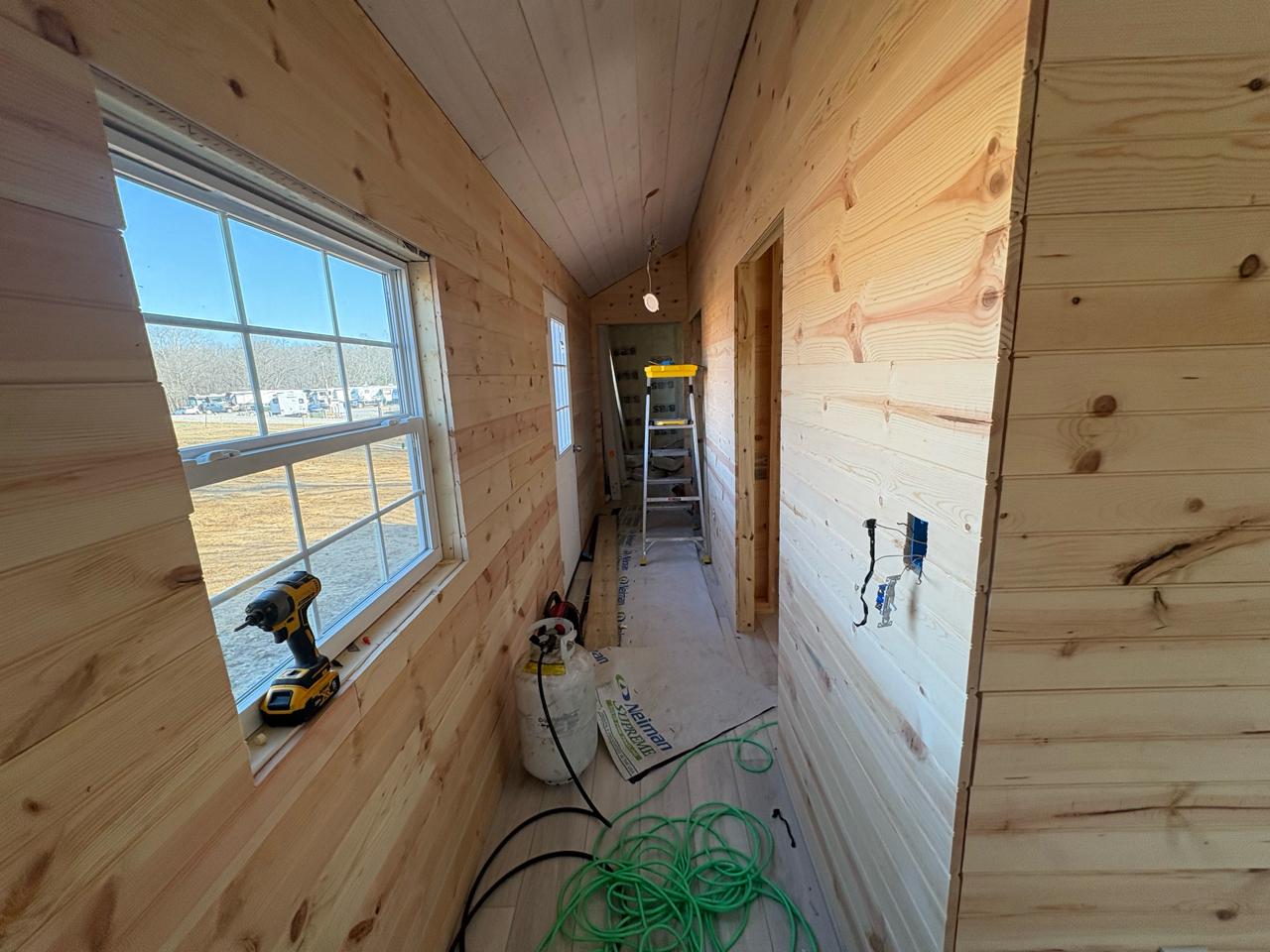 Infiniti QX80 2WD 2015