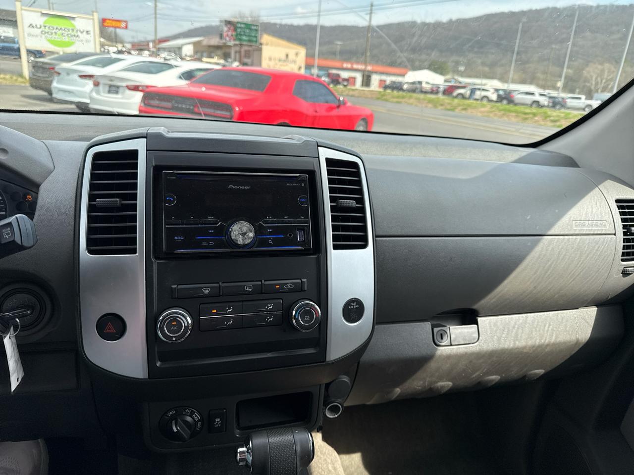 Nissan Xterra X 4WD 2012