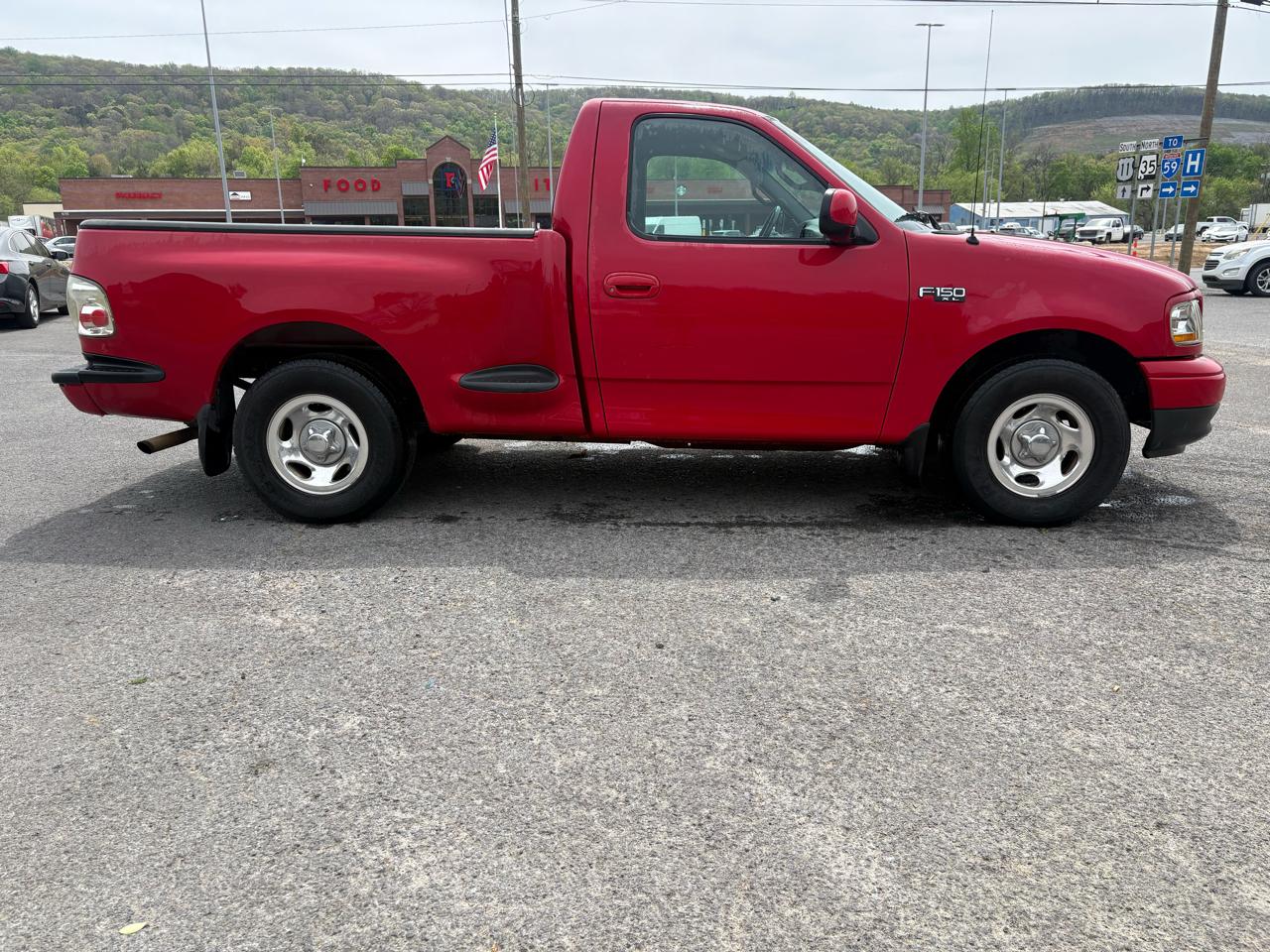 Ford F-150 XL Flareside 2WD 2002